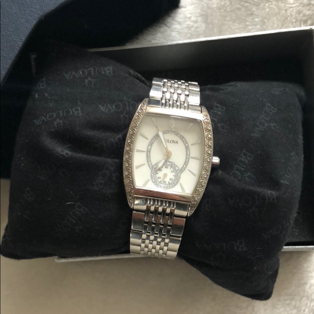 Watch - Picture 2 of 4